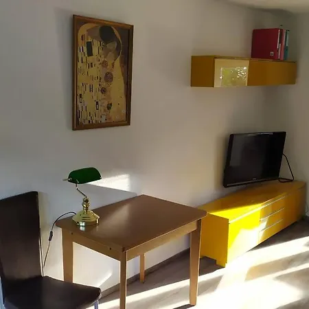 Haus Im Garten In Der Nahe Von Koln-messe Bergisch Gladbach